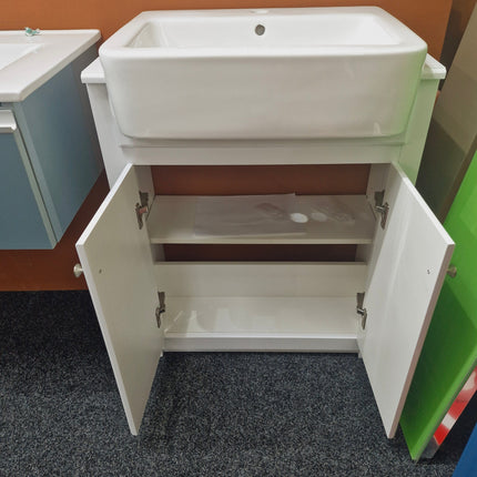 Tenby White Traditional Belfast Vanity Unit Clearance Vanity Unit Bathrooms at Unit 5 